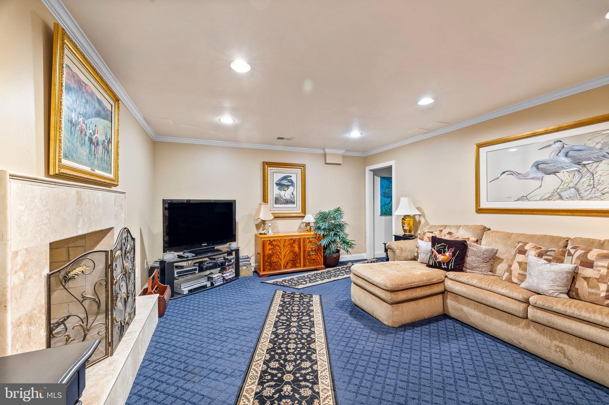 621 TRAVELLER COURT