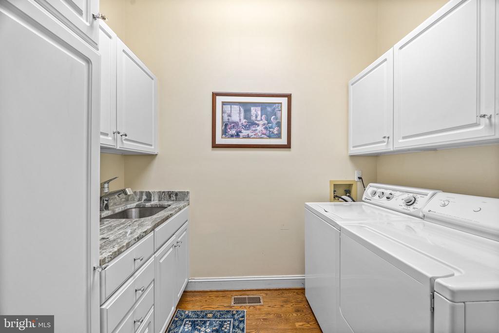 621 TRAVELLER COURT