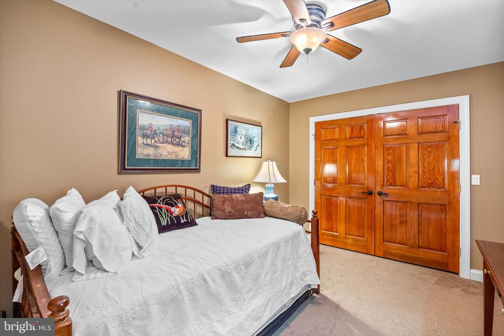 621 TRAVELLER COURT