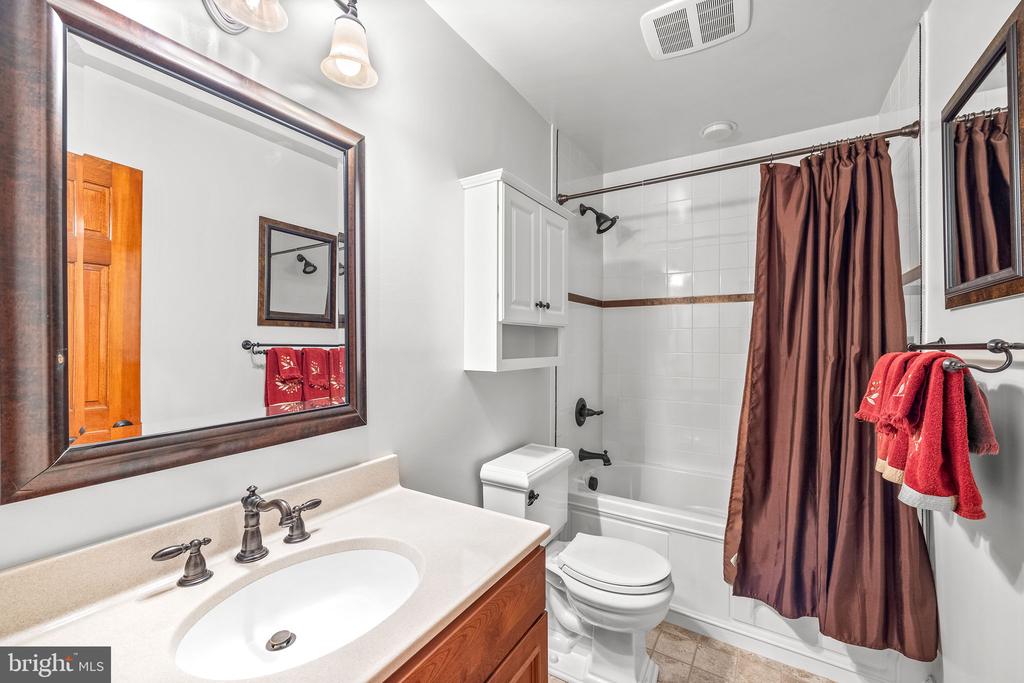 621 TRAVELLER COURT