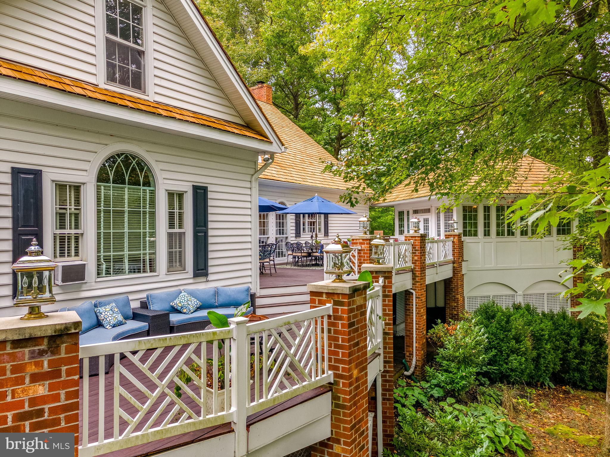 621 TRAVELLER COURT