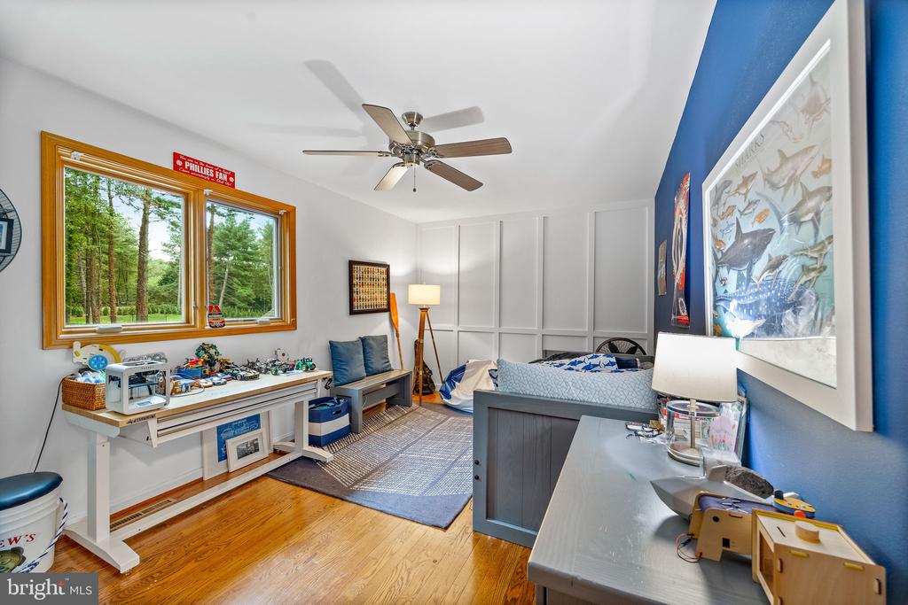 641 COVE TERRACE