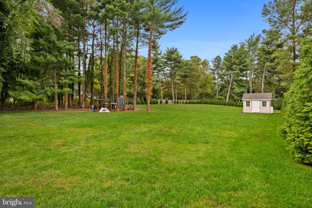 641 COVE TERRACE