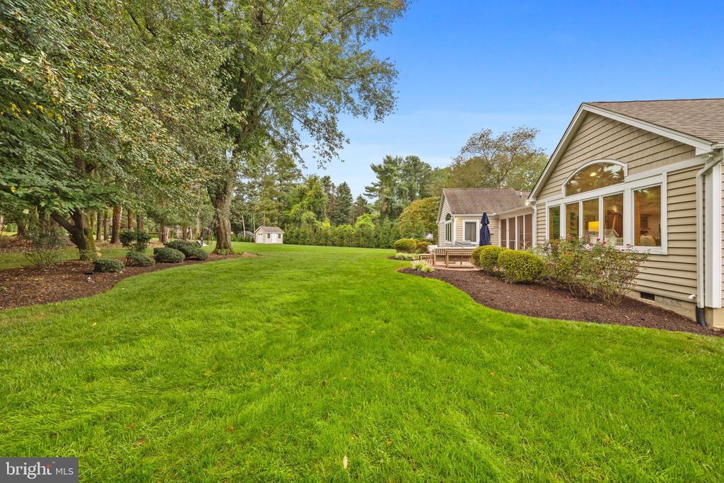641 COVE TERRACE