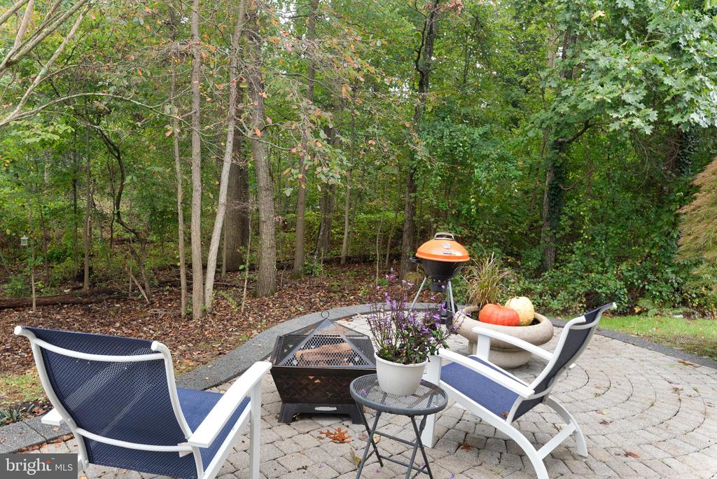 8389 PIPING ROCK COURT