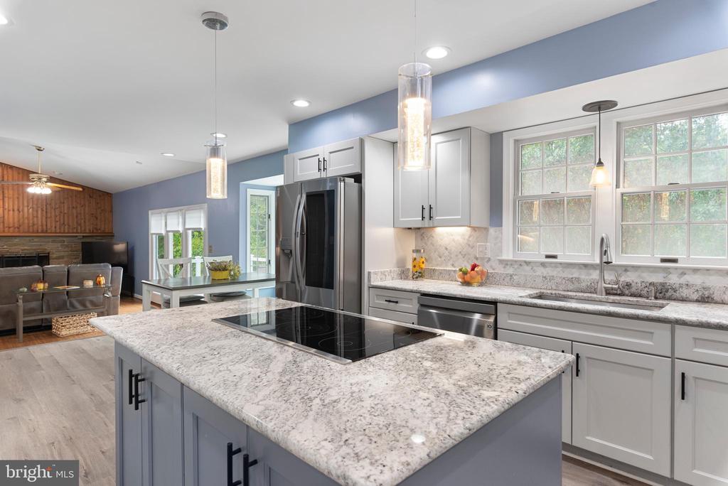 8389 PIPING ROCK COURT