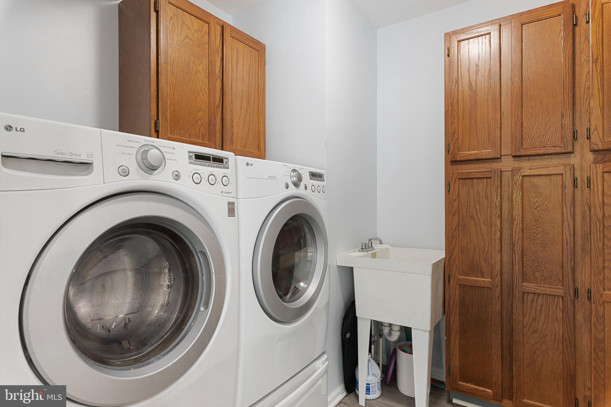 8389 PIPING ROCK COURT