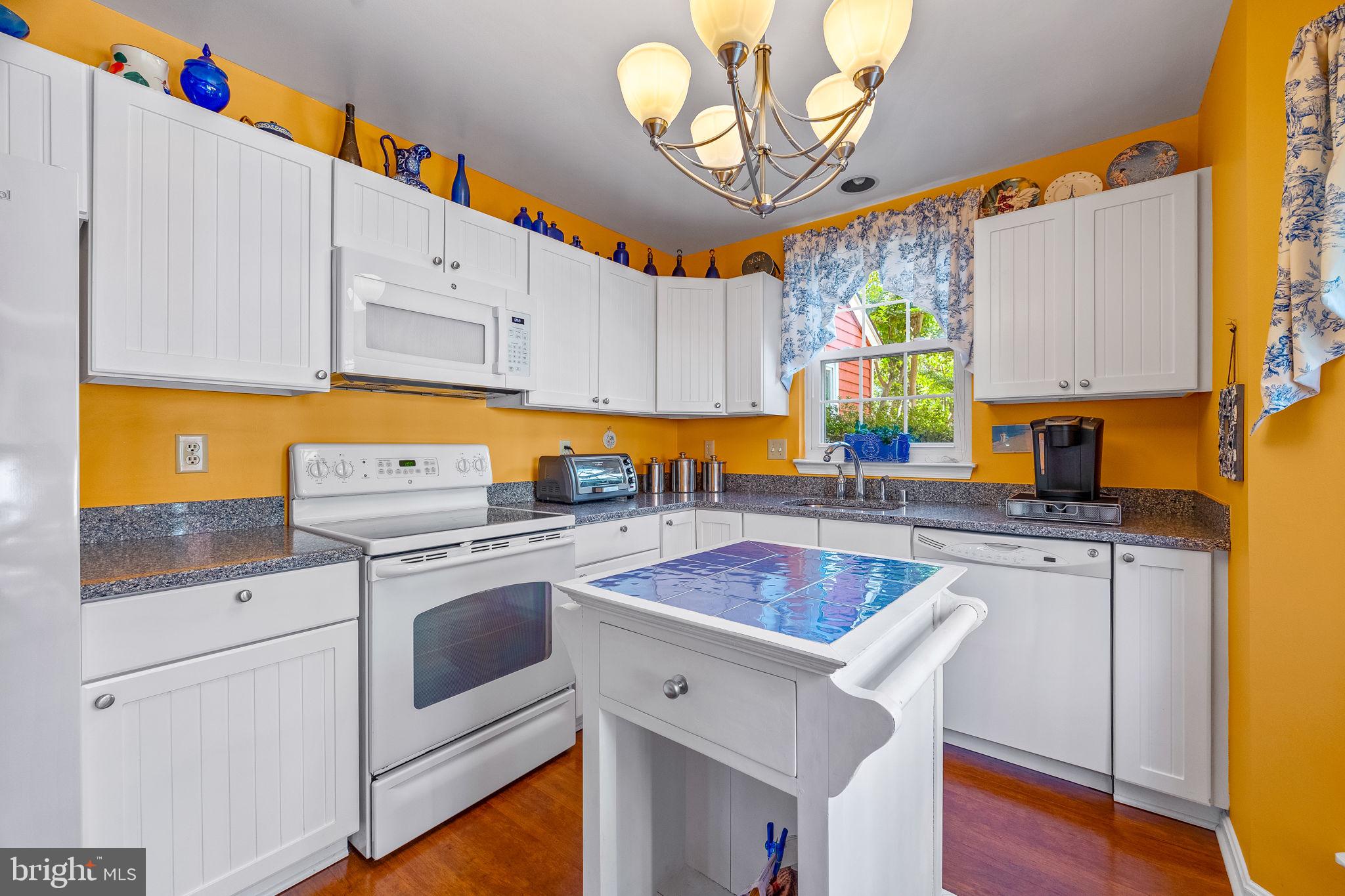 963 WINDWHISPER LANE