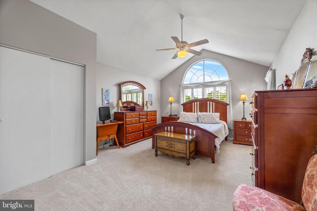 963 WINDWHISPER LANE