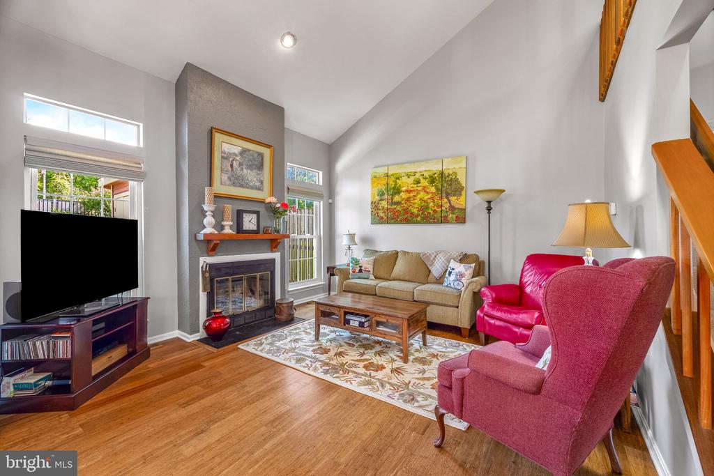 963 WINDWHISPER LANE