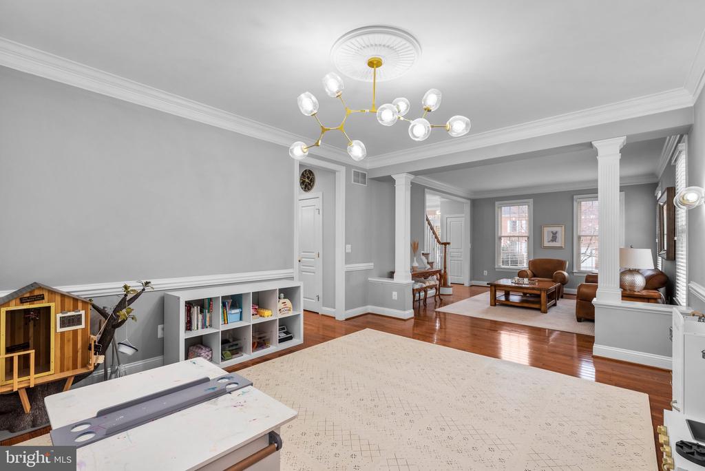 502 TREMONT CIRCLE