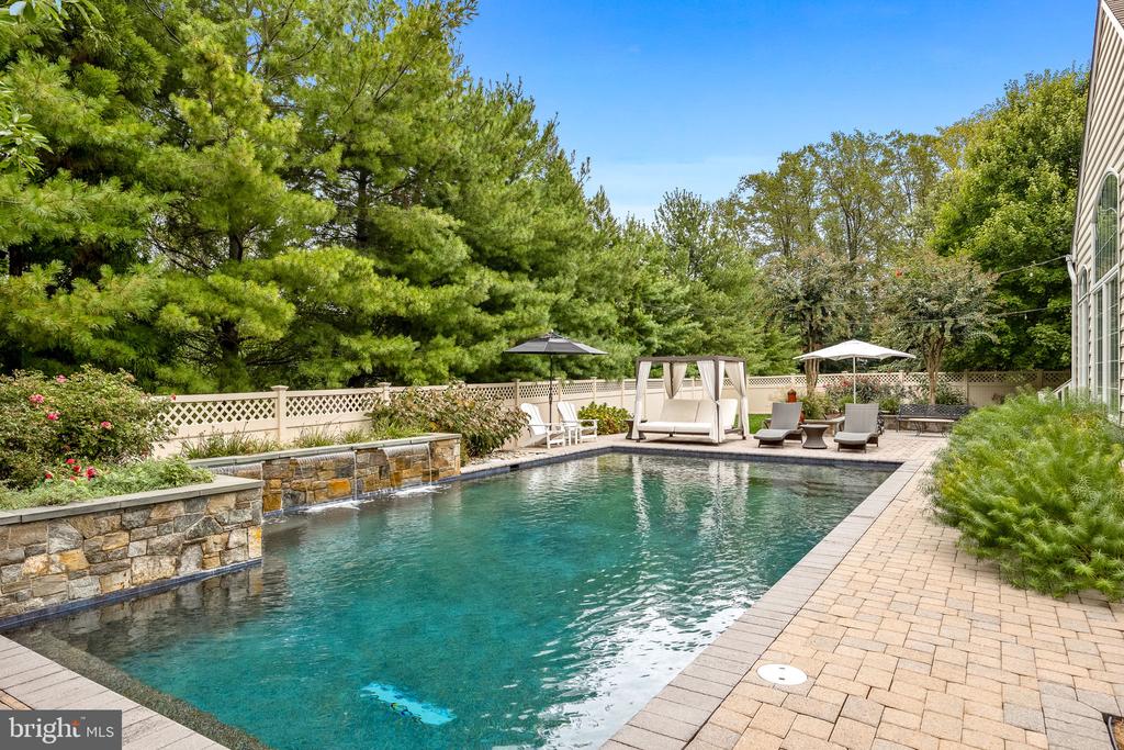 502 TREMONT CIRCLE
