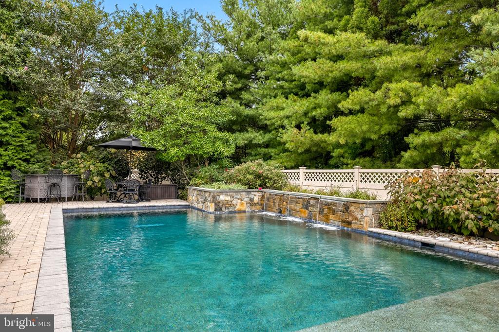 502 TREMONT CIRCLE