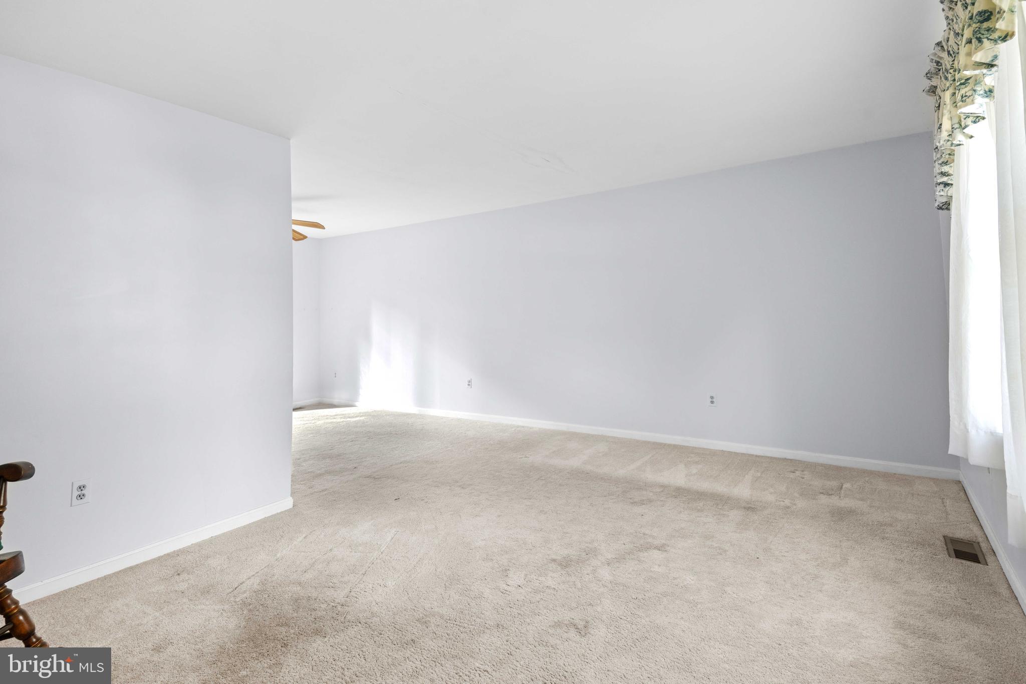 683 SWAN DRIVE