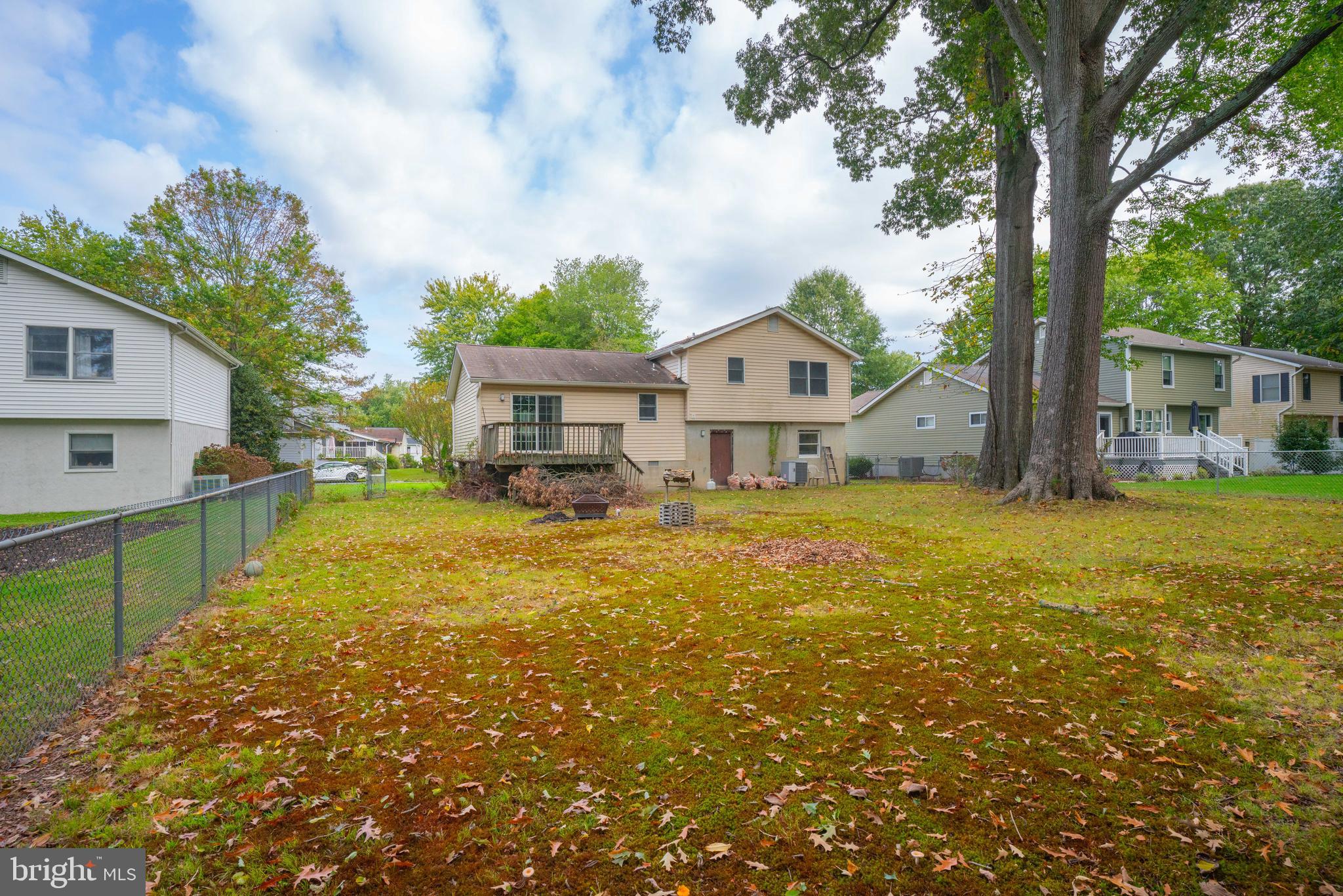 683 SWAN DRIVE