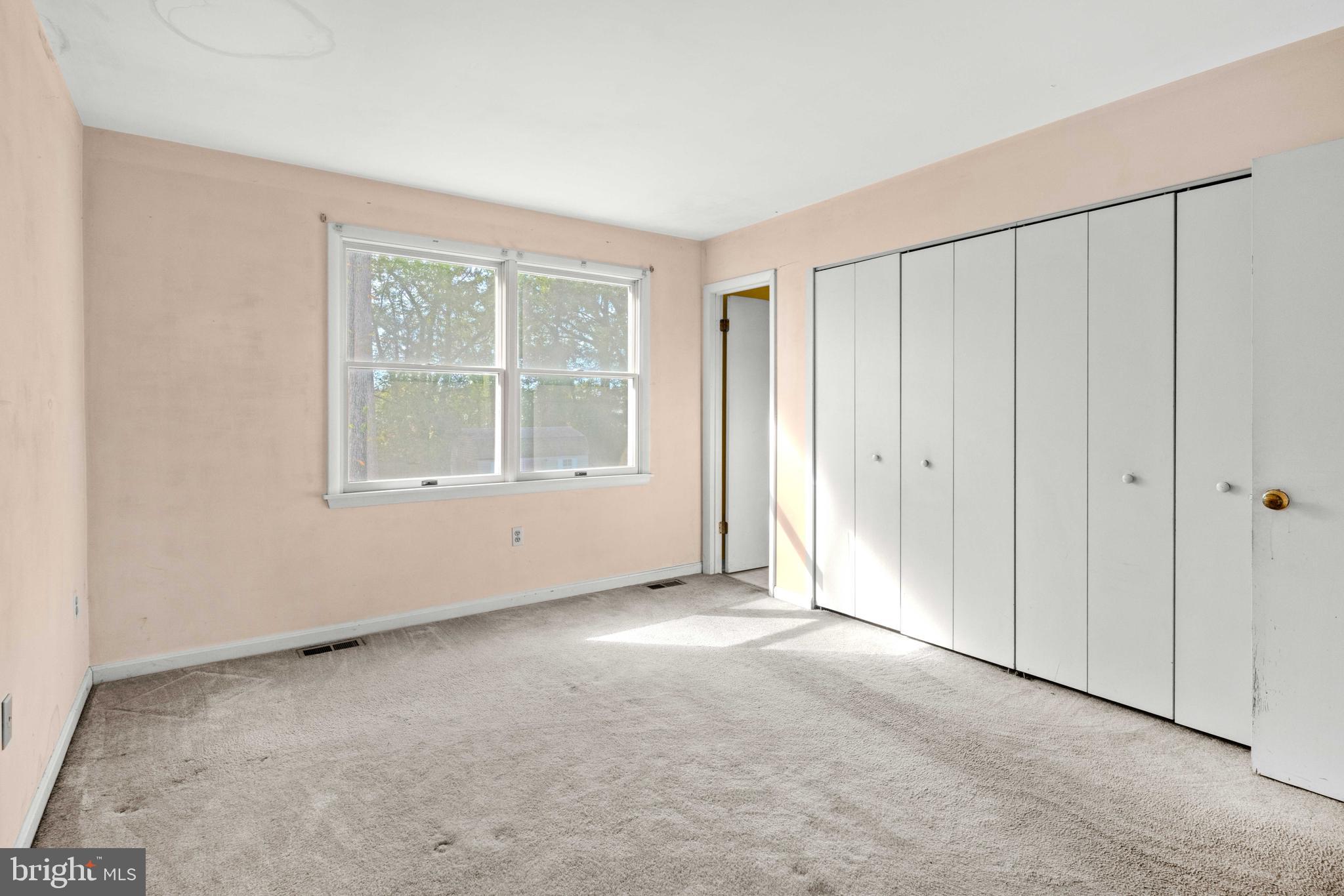 683 SWAN DRIVE