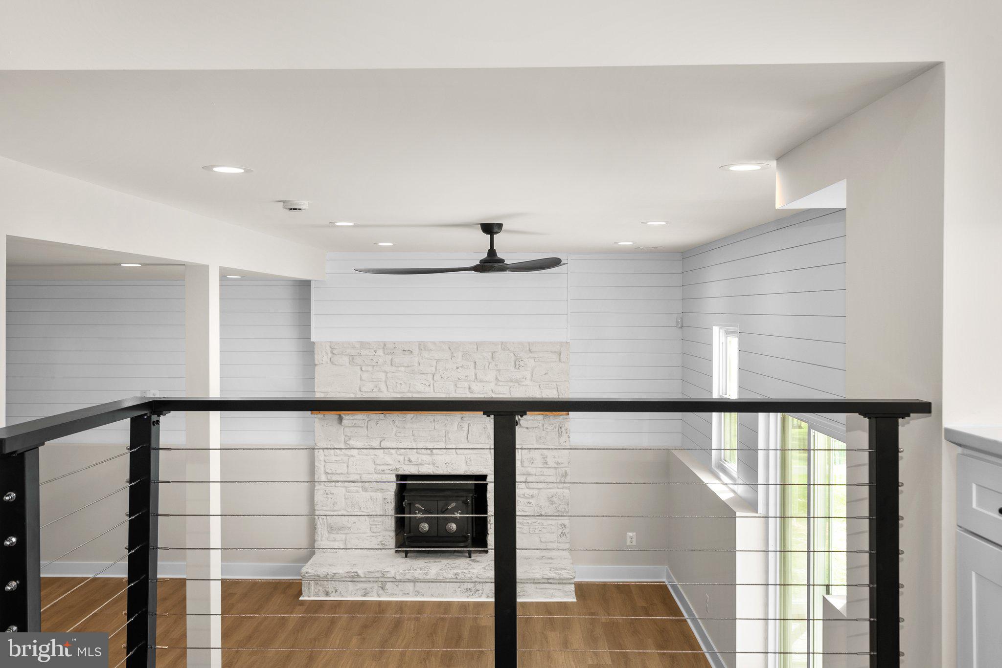 5212 COTTONWOOD DRIVE