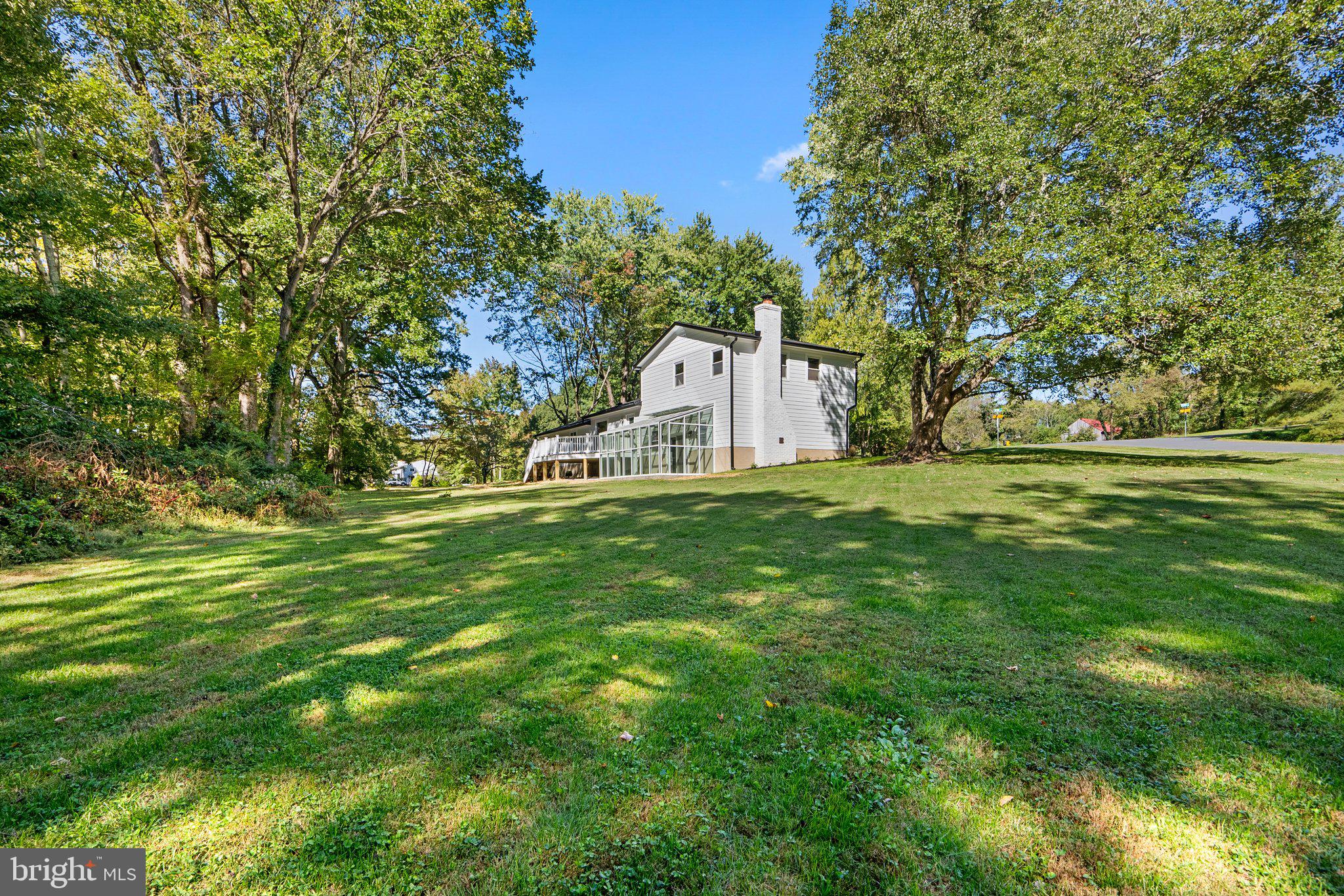 5212 COTTONWOOD DRIVE