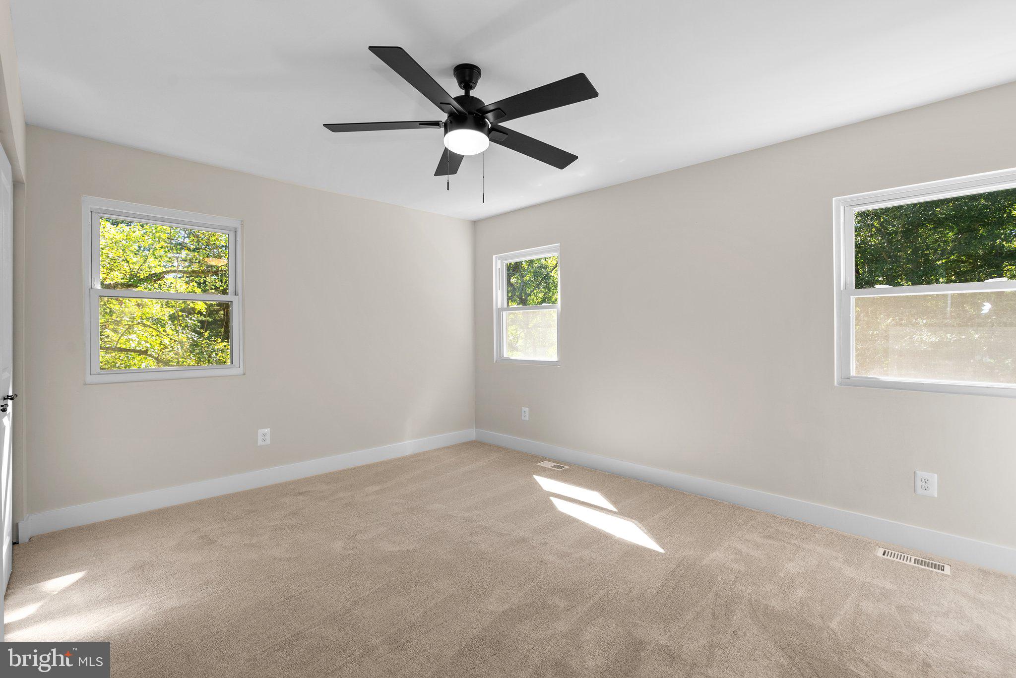 5212 COTTONWOOD DRIVE
