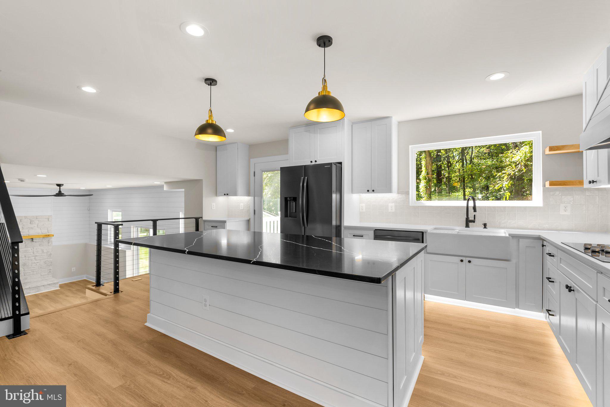 5212 COTTONWOOD DRIVE