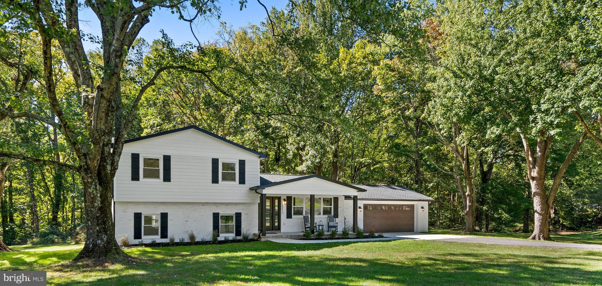 5212 COTTONWOOD DRIVE