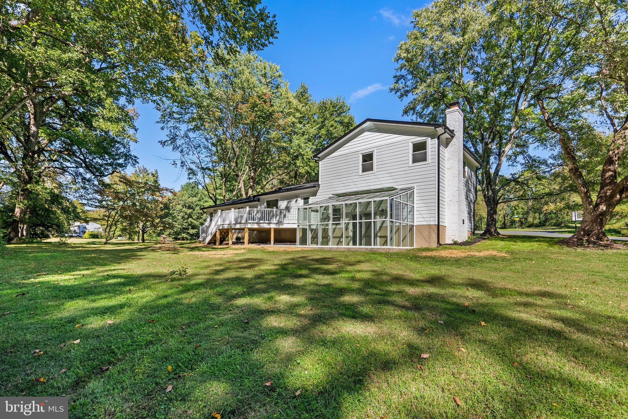 5212 COTTONWOOD DRIVE