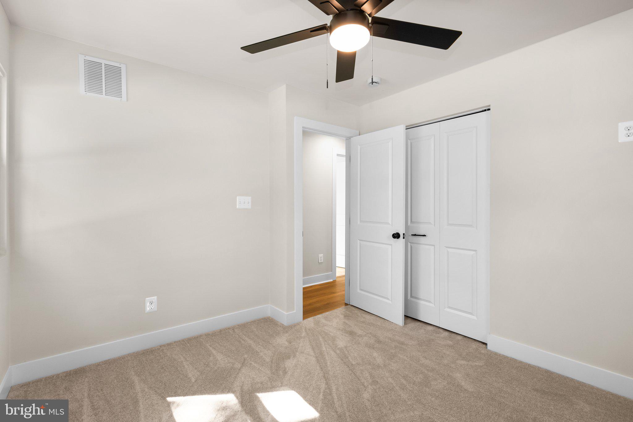 5212 COTTONWOOD DRIVE