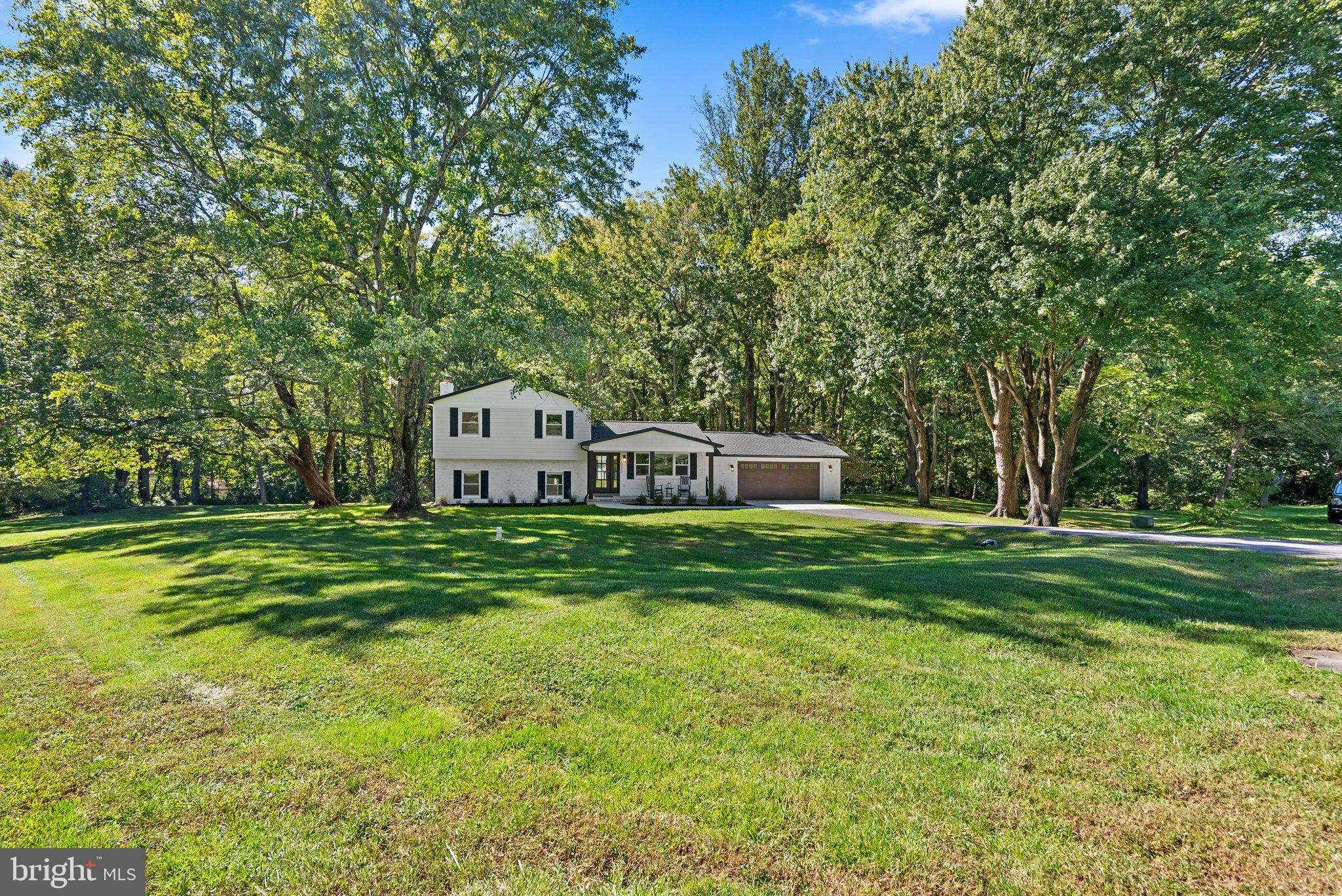 5212 COTTONWOOD DRIVE