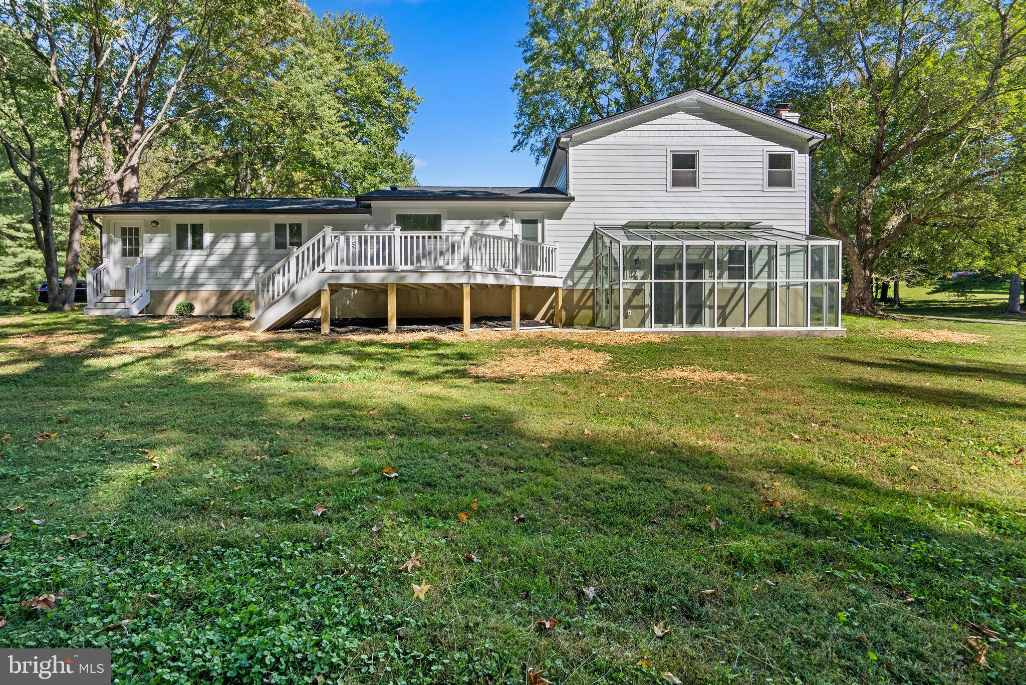5212 COTTONWOOD DRIVE