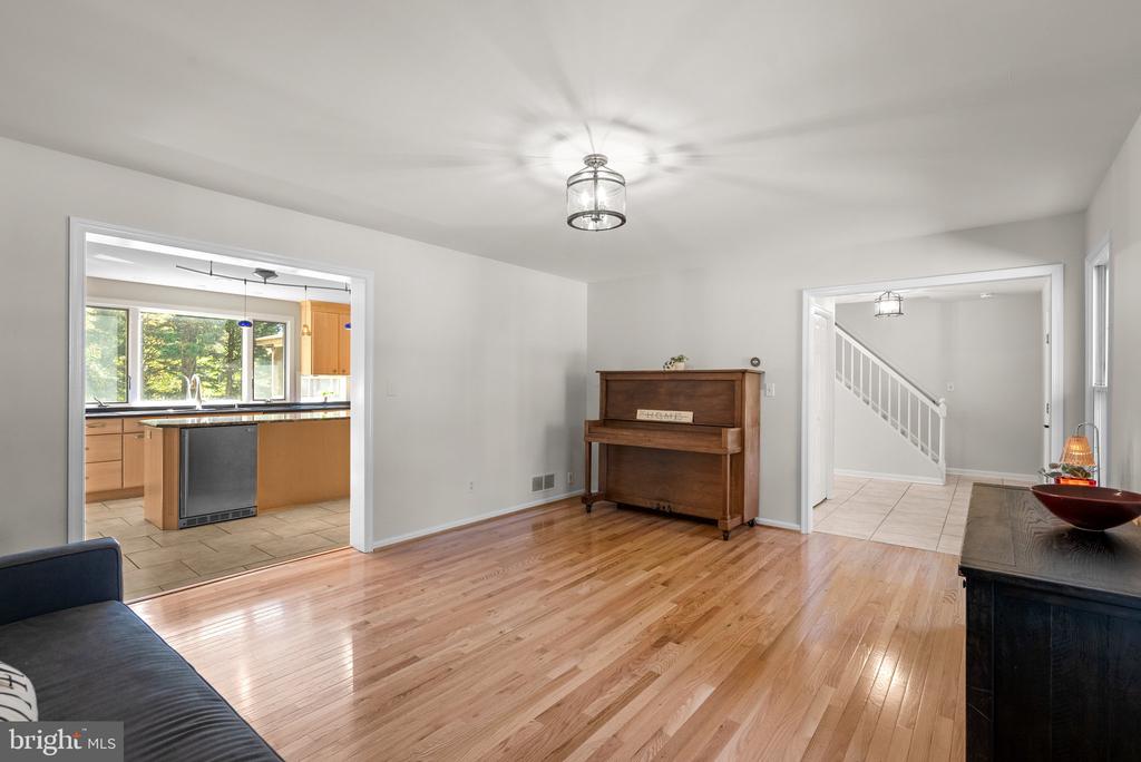 402 SHEFFIELD ROAD