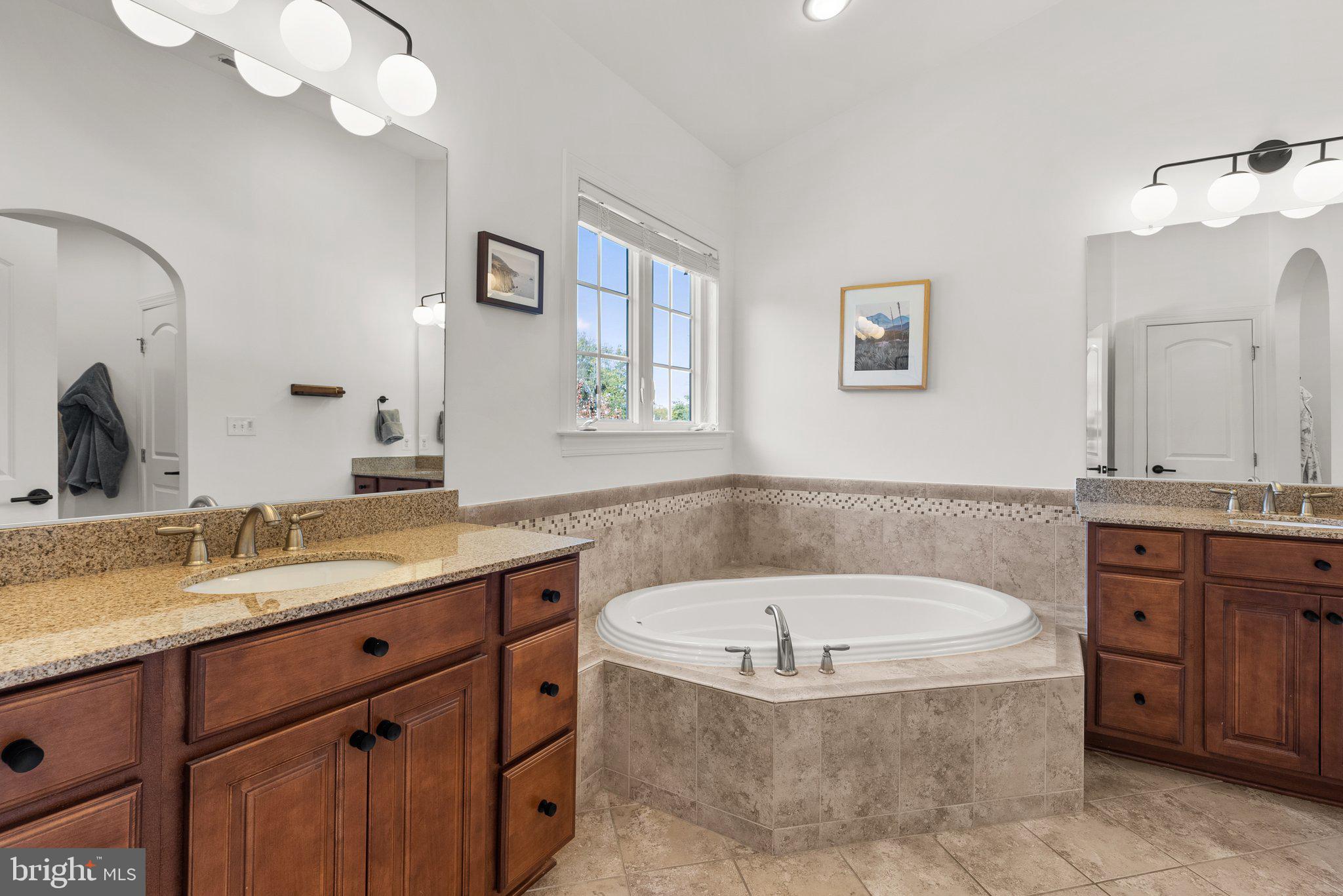 1310 PENNINGTON LANE N