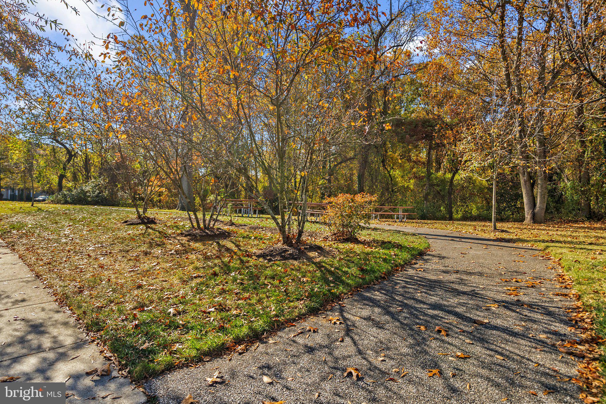 1310 PENNINGTON LANE N