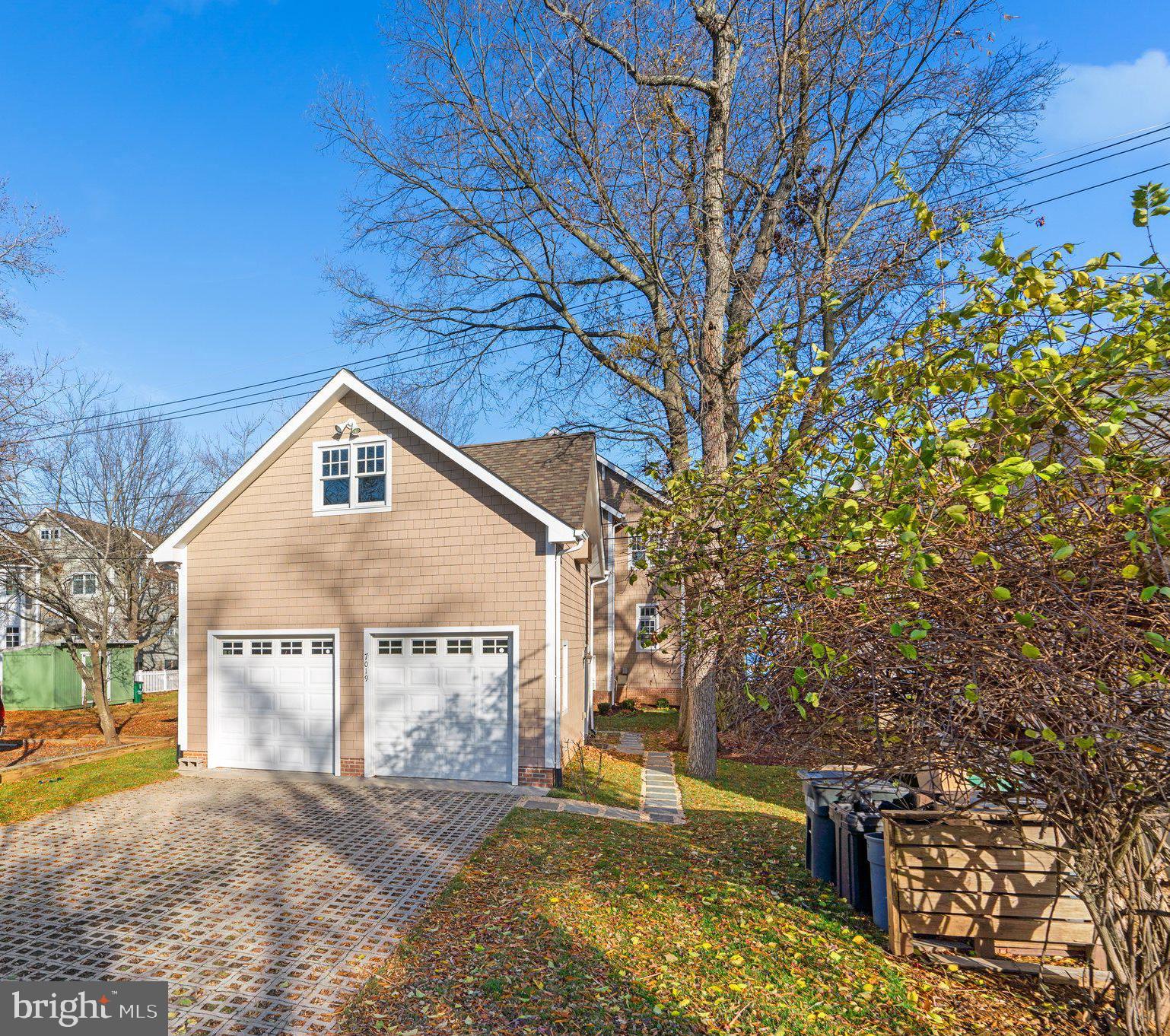 7019 BAY FRONT DRIVE