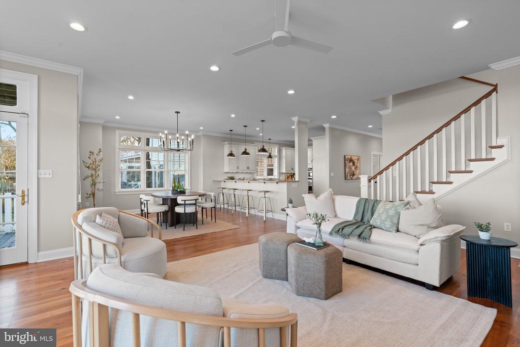 7019 BAY FRONT DRIVE