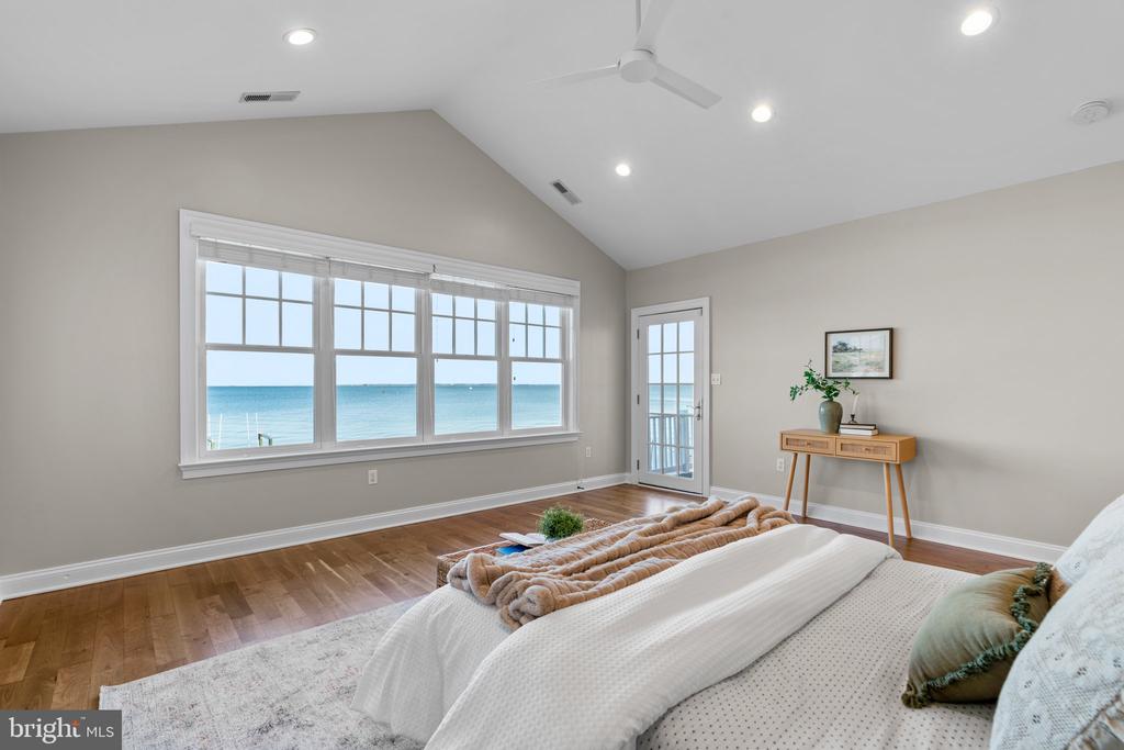 7019 BAY FRONT DRIVE