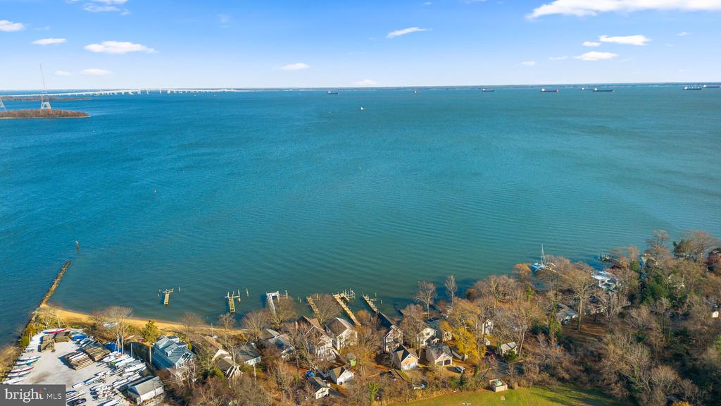 7019 BAY FRONT DRIVE