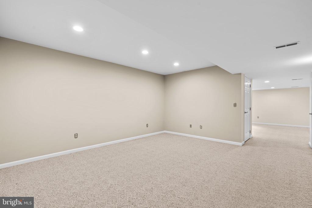513 POINT FIELD DRIVE A