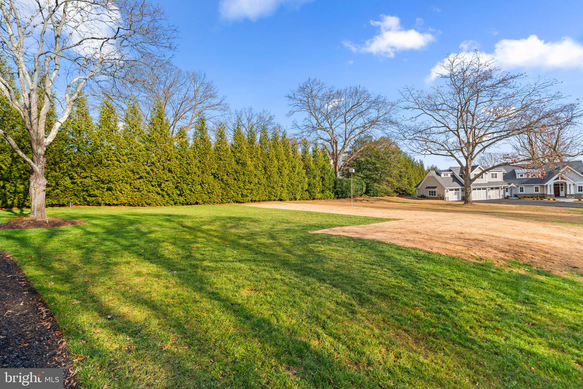 513 POINT FIELD DRIVE A