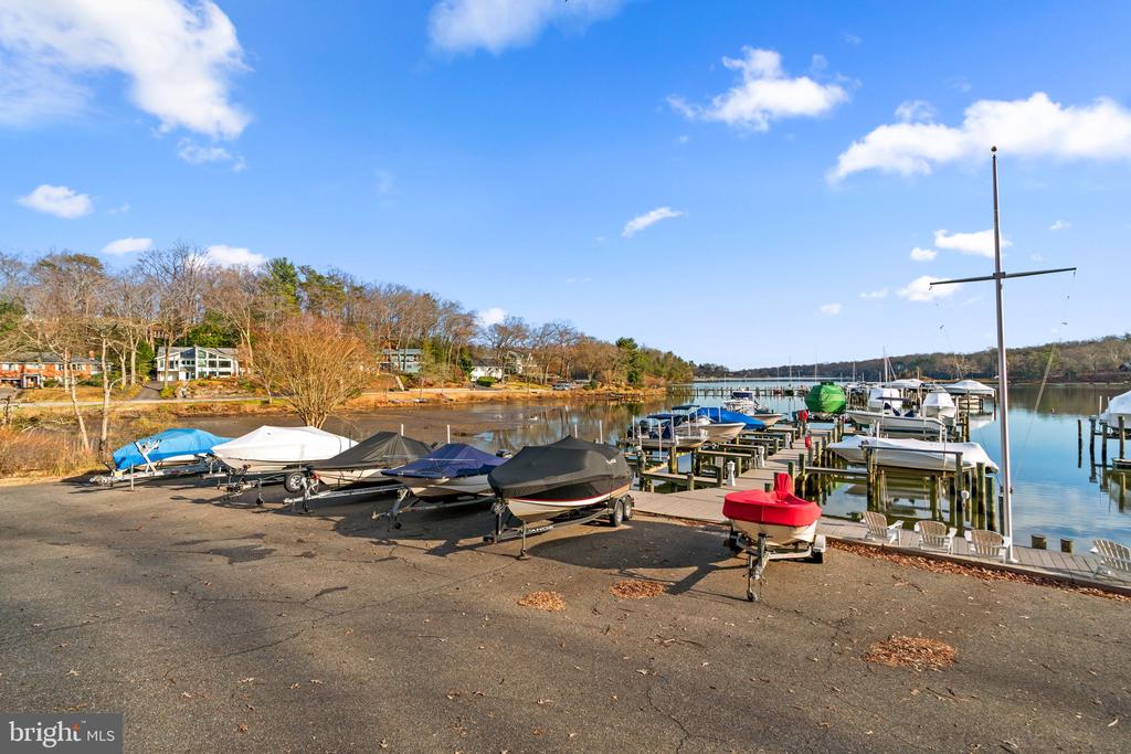 513 POINT FIELD DRIVE A