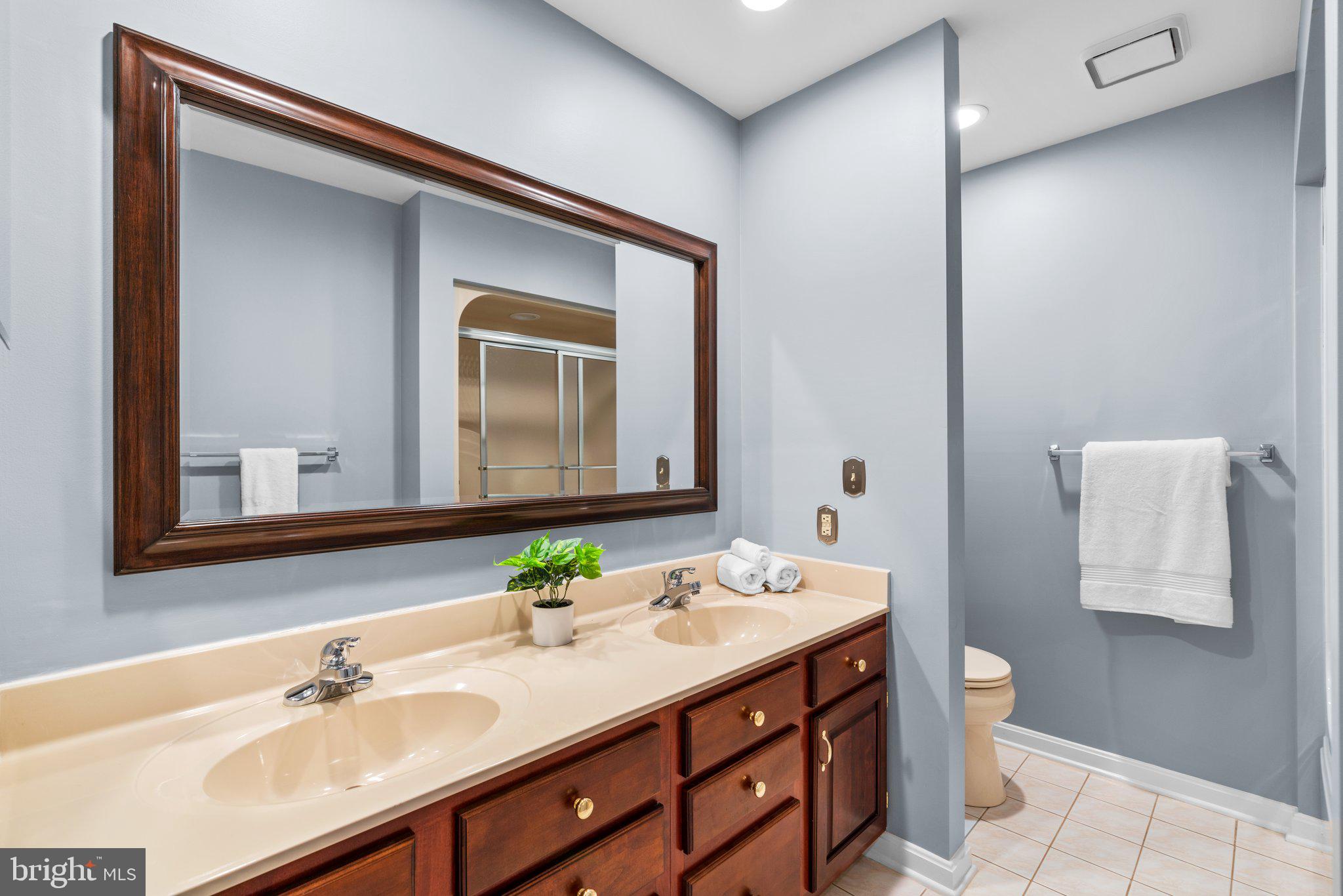 513 POINT FIELD DRIVE A