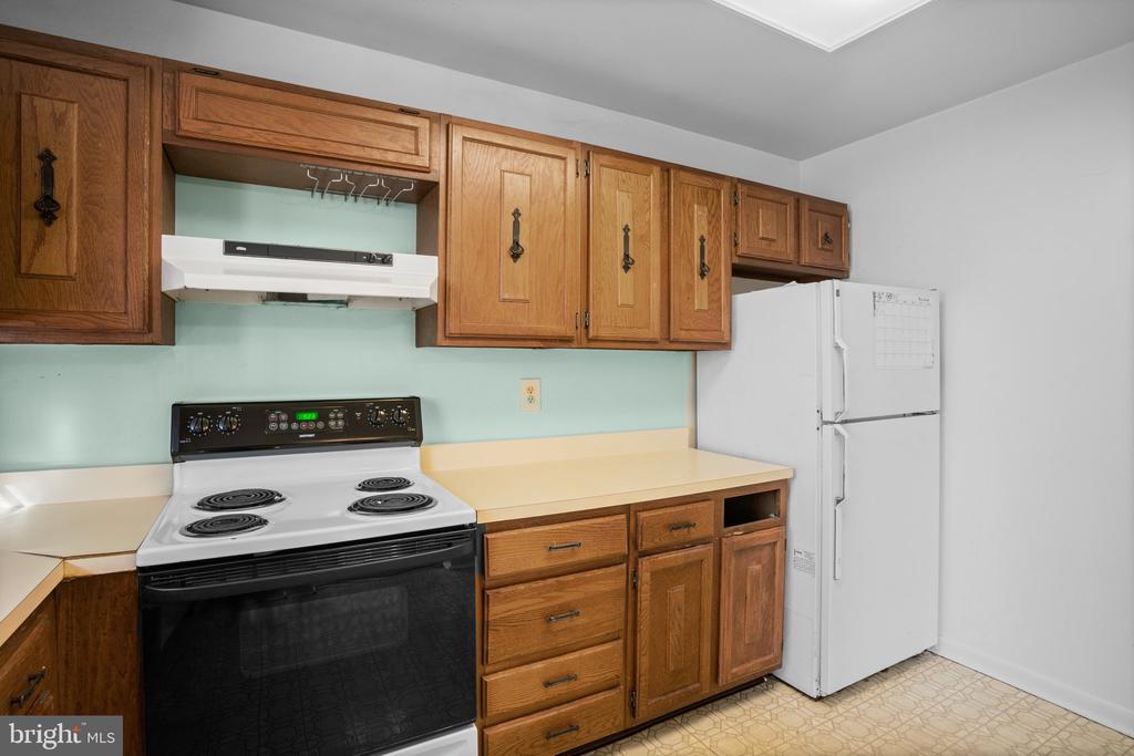 5 FAIRHOPE COURT