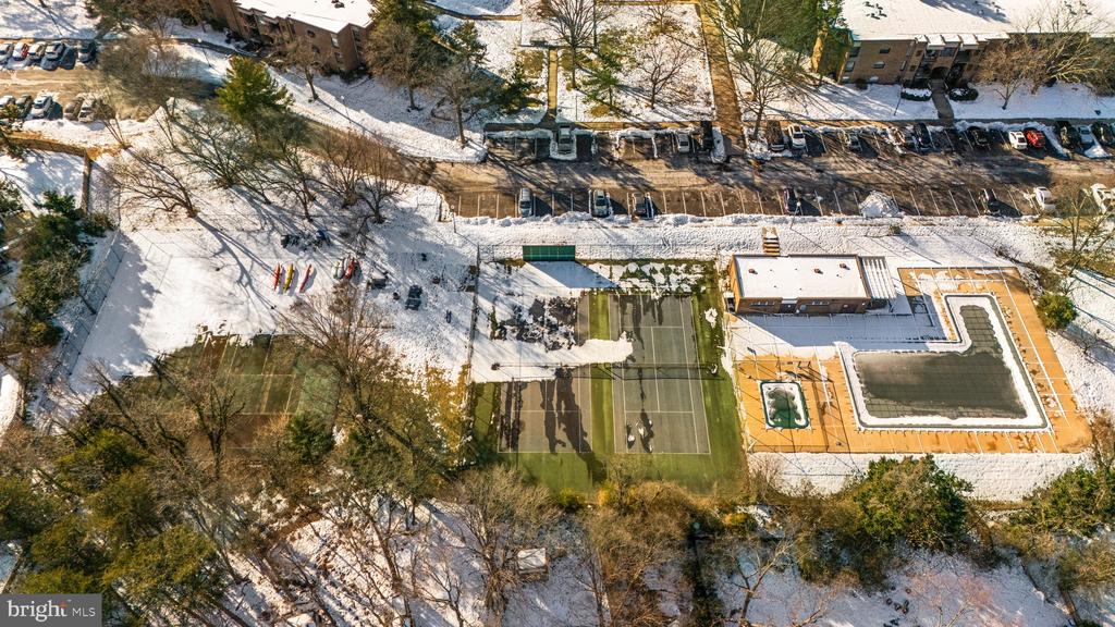 5 FAIRHOPE COURT