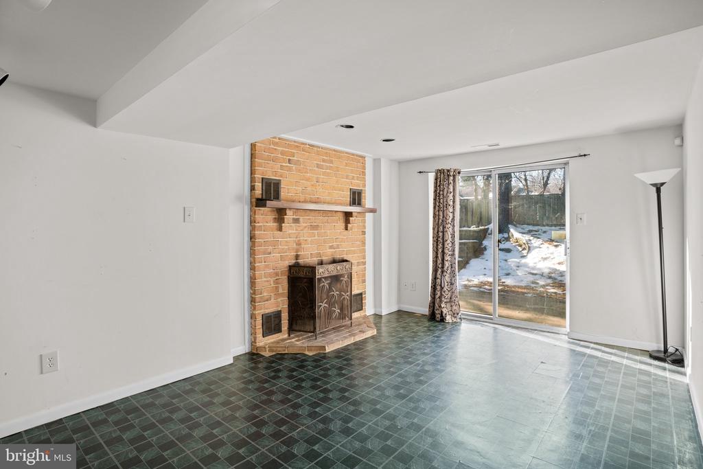 5 FAIRHOPE COURT