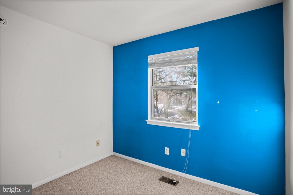 5 FAIRHOPE COURT