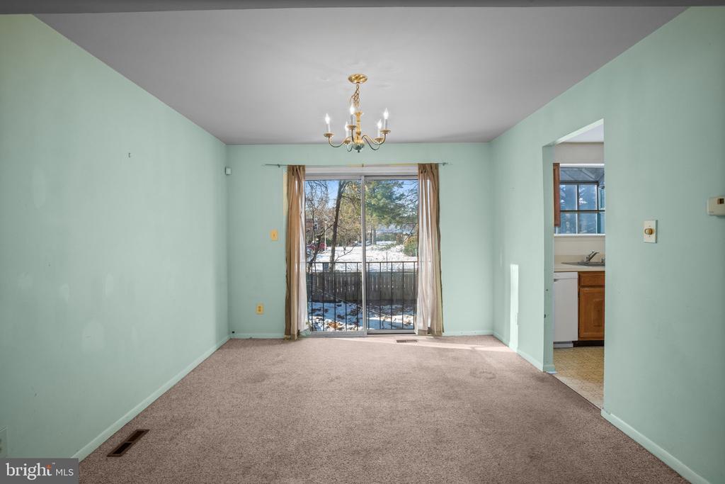 5 FAIRHOPE COURT