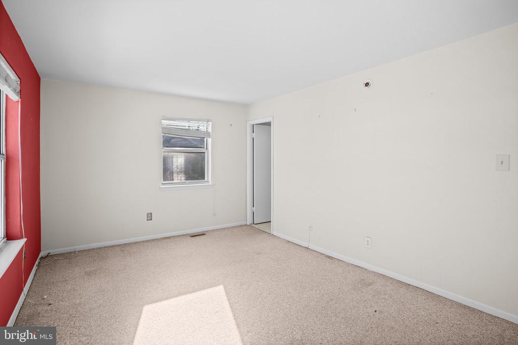 5 FAIRHOPE COURT