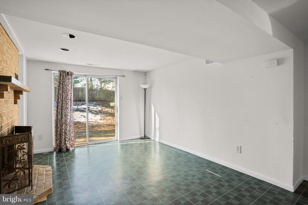 5 FAIRHOPE COURT