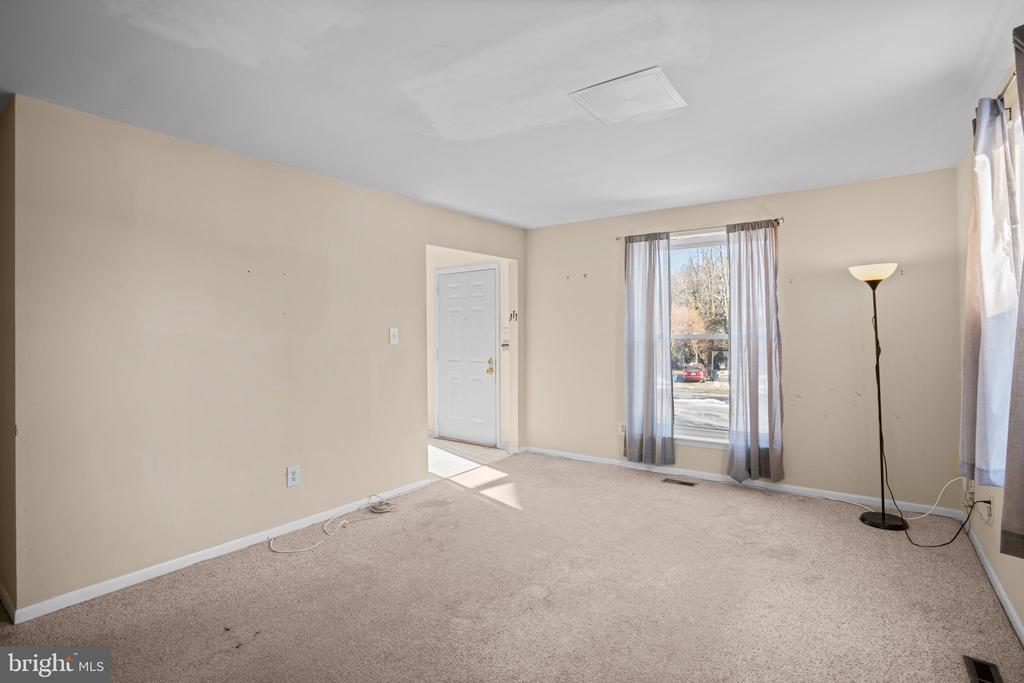 5 FAIRHOPE COURT