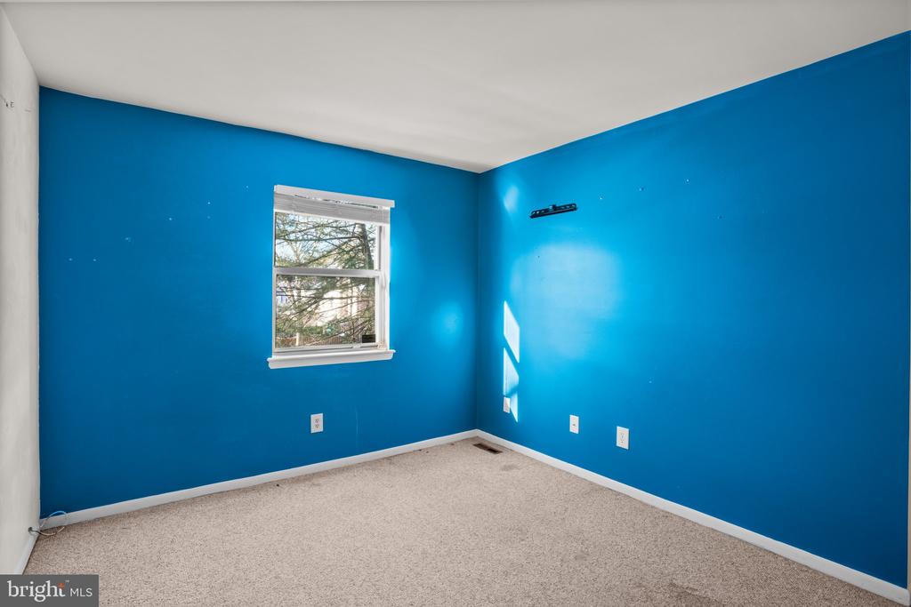 5 FAIRHOPE COURT