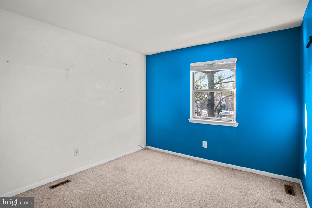 5 FAIRHOPE COURT